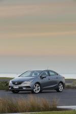 Holden Astra Sedan 2017 года